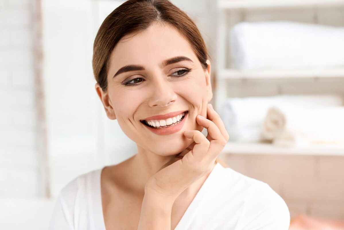 Does Hydrogen Peroxide Whiten Teeth: A Safe and Effective Solution